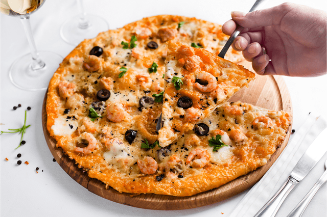 Special Shrimp Pizza.